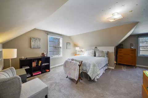 Bedroom - 1031 N Spring St, Elgin, IL 60120 photo 2 of 5