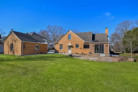 Exterior - 1031 N Spring St, Elgin, IL 60120 photo 6 of 6