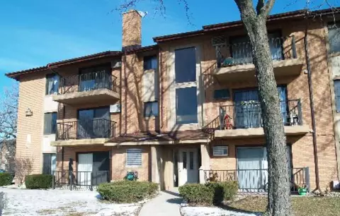 7010 W 110th St #5, Worth, IL 60482