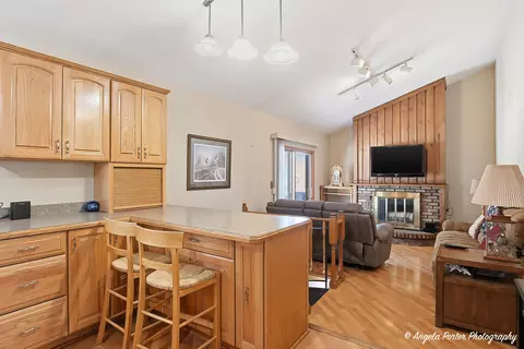 Kitchen - 5218 Parkview Dr, Mccullom Lake, IL 60050 photo 4 of 4