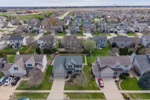 View/Area - 3291 Red Jasper St, Normal, IL 61761 photo 3 of 9