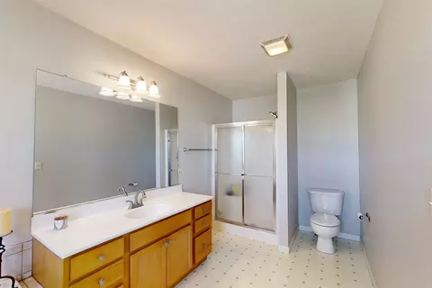 Bath - 3291 Red Jasper St, Normal, IL 61761 photo 3 of 6
