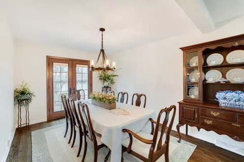 Dining - 8225 Lorel Ave, Burbank, IL 60459 photo 1 of 2