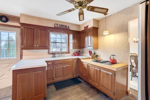 Kitchen - 8225 Lorel Ave, Burbank, IL 60459 photo 1 of 1