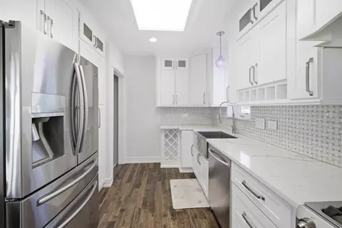 Kitchen - 1020 Hill Ave, Elgin, IL 60120 photo 1 of 2