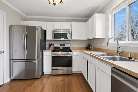 Kitchen - 717 Deames St, Plano, IL 60545 photo 2 of 2