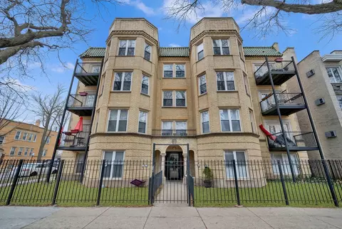 2256 W Arthur Ave #2, Chicago, IL 60645