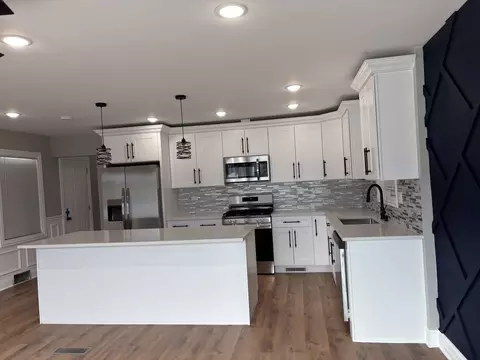 Kitchen - 2150 E 93rd St, Chicago, IL 60617 photo 3 of 4