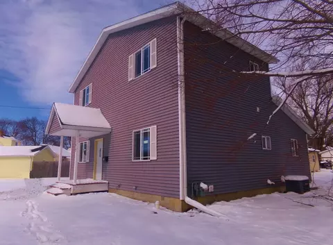 612 15th Ave, Sterling, IL 61081