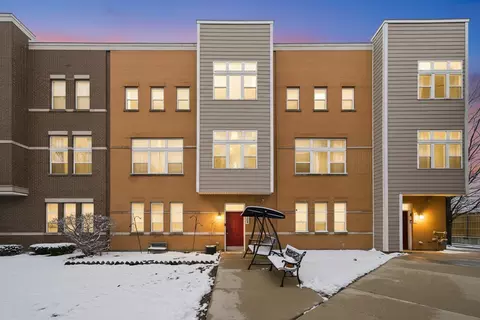 5244 W Hanson Ave, Chicago, IL 60639