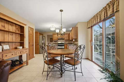 1209 Hanson Dr, Normal, IL 61761 photo 6