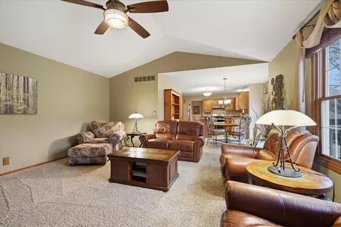 1209 Hanson Dr, Normal, IL 61761 photo 11