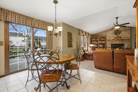 1209 Hanson Dr, Normal, IL 61761 photo 7