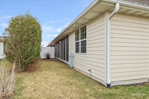 Exterior - 2068 Locust Rd, Morris, IL 60450 photo 2 of 3