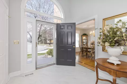 Entry Way - 3 Jill Ct, Bloomington, IL 61701 photo 1 of 9