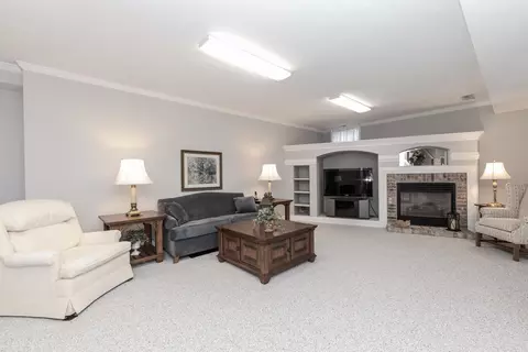 Living - 3 Jill Ct, Bloomington, IL 61701 photo 7 of 8