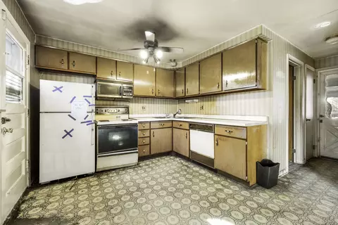 Kitchen - 8909 Robin Dr, Des Plaines, IL 60016 photo 1 of 1