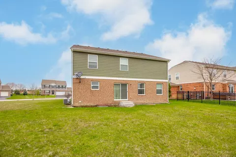 Exterior - 1978 Stapleton Rd, New Lenox, IL 60451 photo 5 of 9