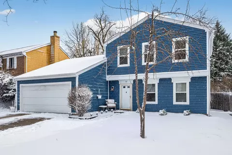 37 Monterey Dr, Vernon Hills, IL 60061