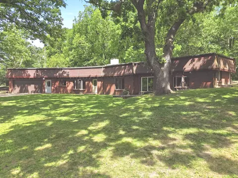 1584 Il Route 38, Franklin Grove, IL 61031