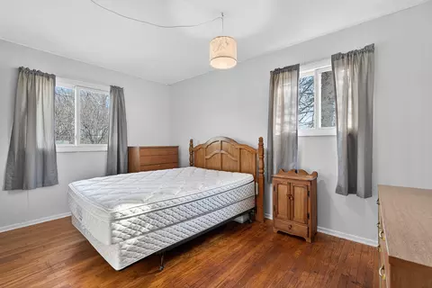 Bedroom - 3915 Maple Ave, Mchenry, IL 60050 photo 2 of 3