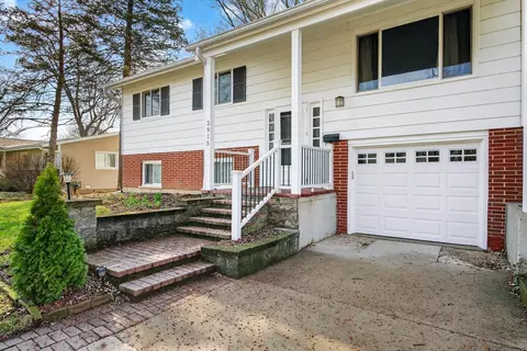 Exterior - 3915 Maple Ave, Mchenry, IL 60050 photo 2 of 4