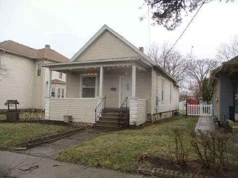 706 E Joliet St, Ottawa, IL 61350
