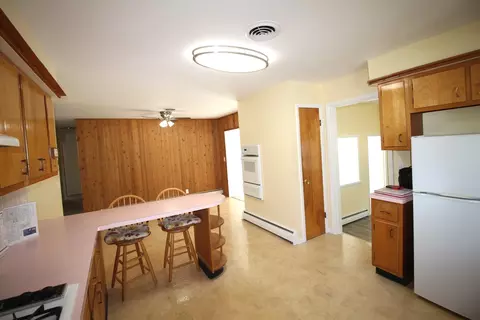 Kitchen - 301 Oakdale Ave, Normal, IL 61761 photo 3 of 4