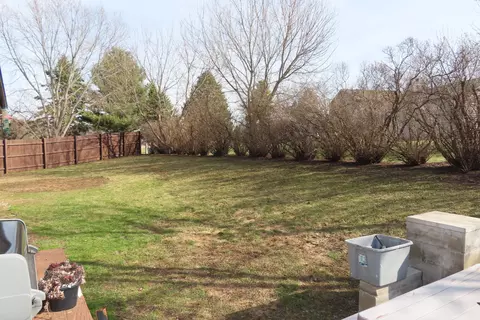 Exterior - 509 Silbury Ct, Mchenry, IL 60050 photo 5 of 5