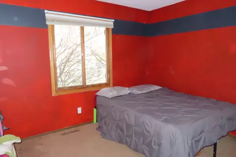 Bedroom - 509 Silbury Ct, Mchenry, IL 60050 photo 2 of 4