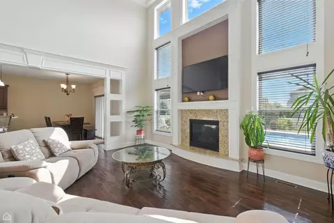 Living - 9875 Aster Cv, Saint John, IN 46373 photo 3 of 3