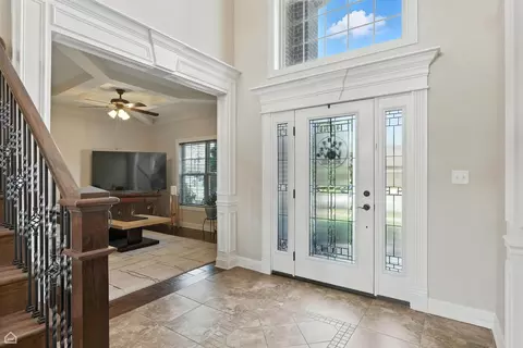 Entry Way - 9875 Aster Cv, Saint John, IN 46373 photo 1 of 4