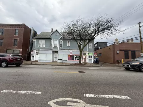 2606 N California Ave, Chicago, IL 60647