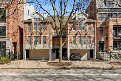 2851 N Southport Ave #E, Chicago, IL 60657