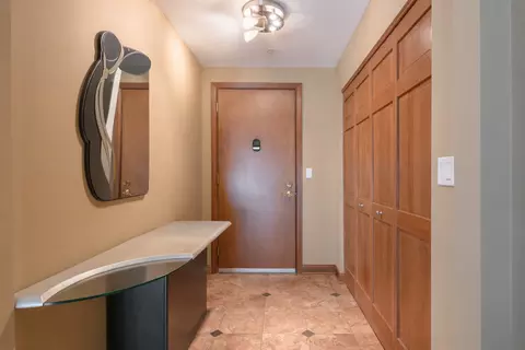 Entry Way - 153 Pointe Dr #201, Northbrook, IL 60062 photo 2 of 2