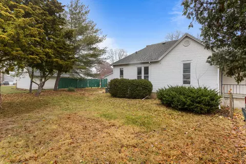 Exterior - 214 E William St, Monticello, IL 61856 photo 4 of 5