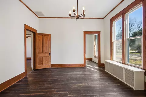 Living - 214 E William St, Monticello, IL 61856 photo 4 of 7