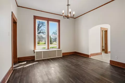 Living - 214 E William St, Monticello, IL 61856 photo 5 of 7