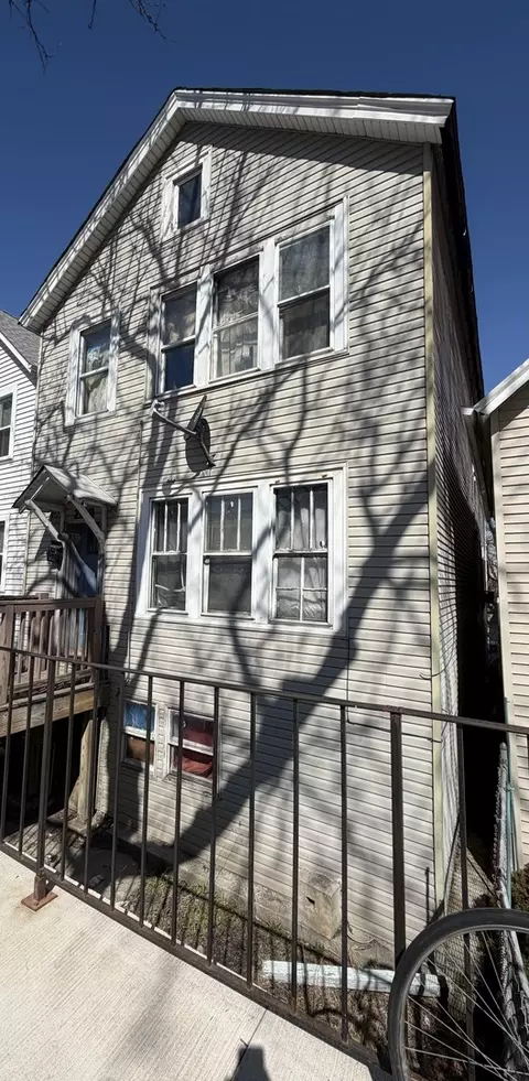 2010 W Cullerton St, Chicago, IL 60608 photo 3