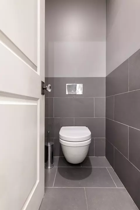 Bath - 41 Elm St, Chicago, IL 60611 photo 5 of 10