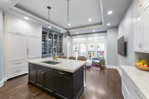 Kitchen - 41 Elm St, Chicago, IL 60611 photo 5 of 5