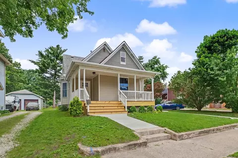 705 S State St, Champaign, IL 61820