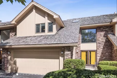 43 Oak Creek Ct, Burr Ridge, IL 60527