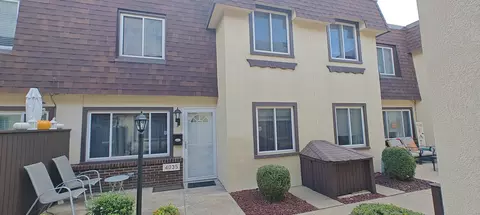 4035 Fitzjames Walk, Oak Lawn, IL 60453