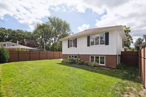 571 Byrd Rd, Riverside, IL 60546 photo 24