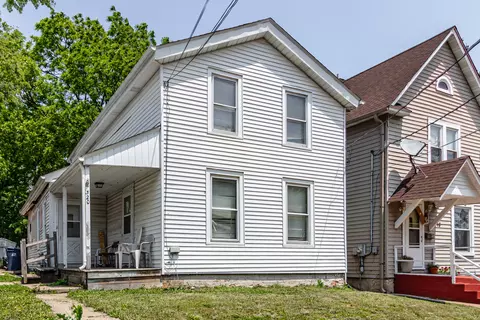 520 4th St, Waukegan, IL 60085