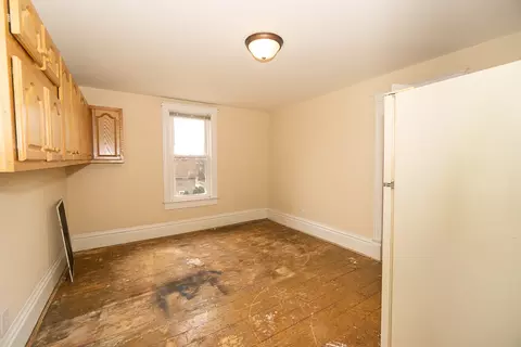 Bedroom - 253 Mcclure Ave, Elgin, IL 60123 photo 6 of 6