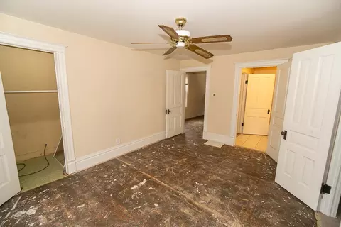 Bedroom - 253 Mcclure Ave, Elgin, IL 60123 photo 4 of 6