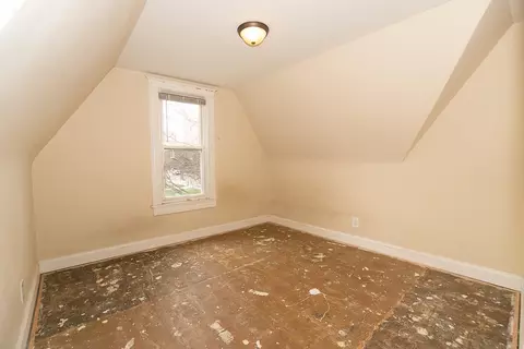 Bedroom - 253 Mcclure Ave, Elgin, IL 60123 photo 5 of 6