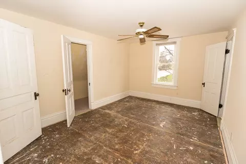 Bedroom - 253 Mcclure Ave, Elgin, IL 60123 photo 3 of 6